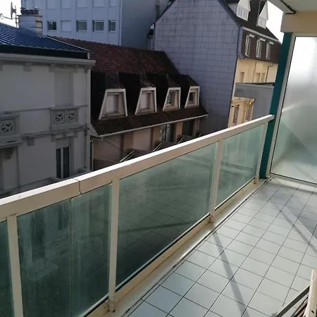 Bright 49 M With Balcony Near The Beach